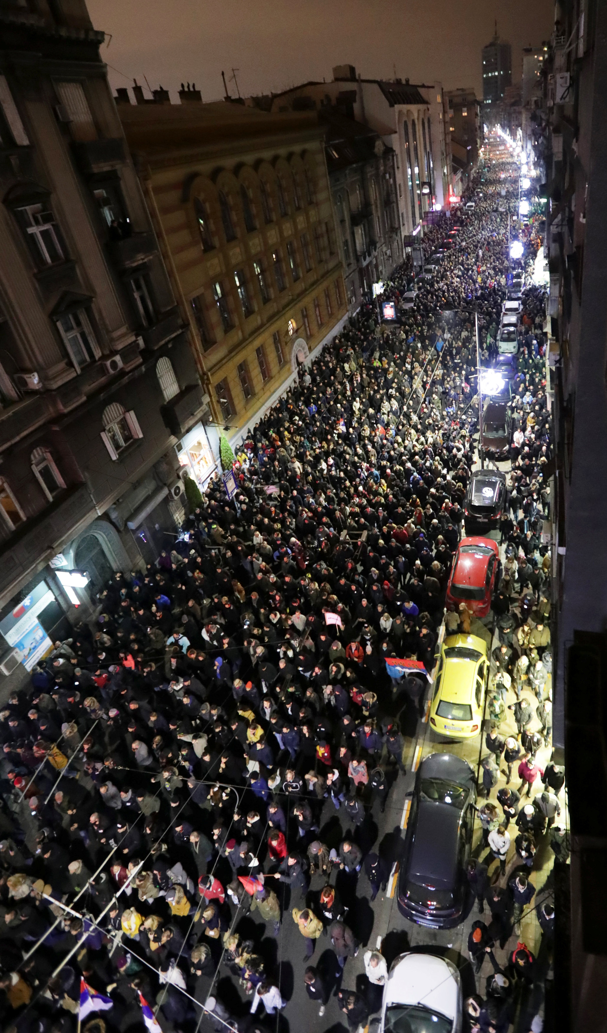 مظاهرة مليونية ضد الرئيس الصربى (3)