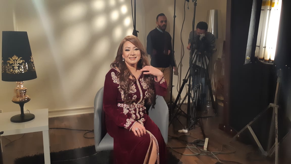 انتصار بالزي المغربي في برنامج عين علي قناة الحياة  (17)