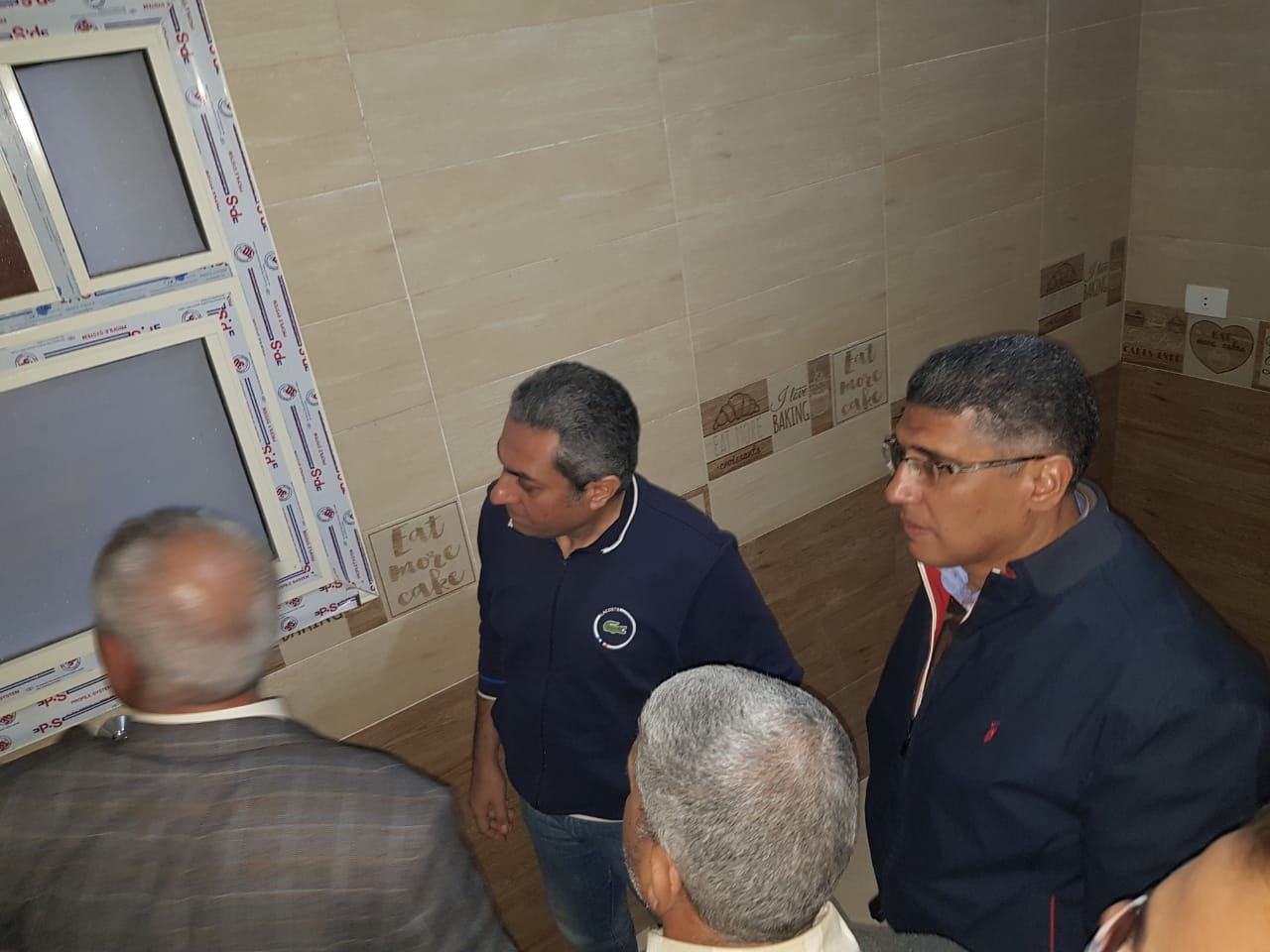 نائب وزير الإسكان يتفقد عدد من مشروعات مدينة القاهرة الجديدة (6)