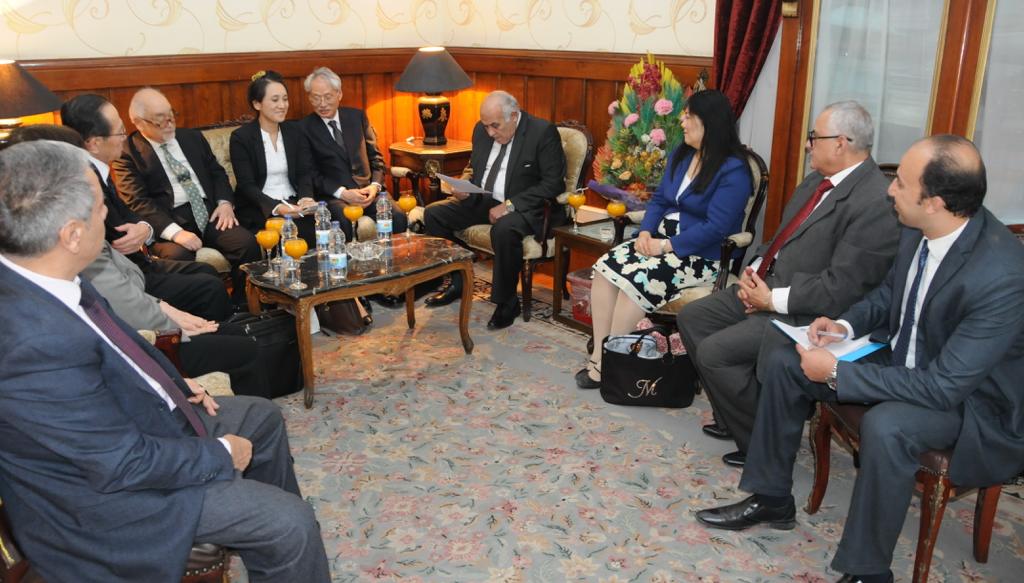 رئيس استئناف القاهرة خلال استقباله الوفد اليابان (4)