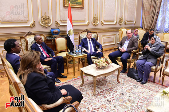 لقاء لجنة الشئون الأفريقية برئاسة النائب طارق رضوان رئيس لجنة مع السيد سفير جبوتى بالقاهرة  (4)