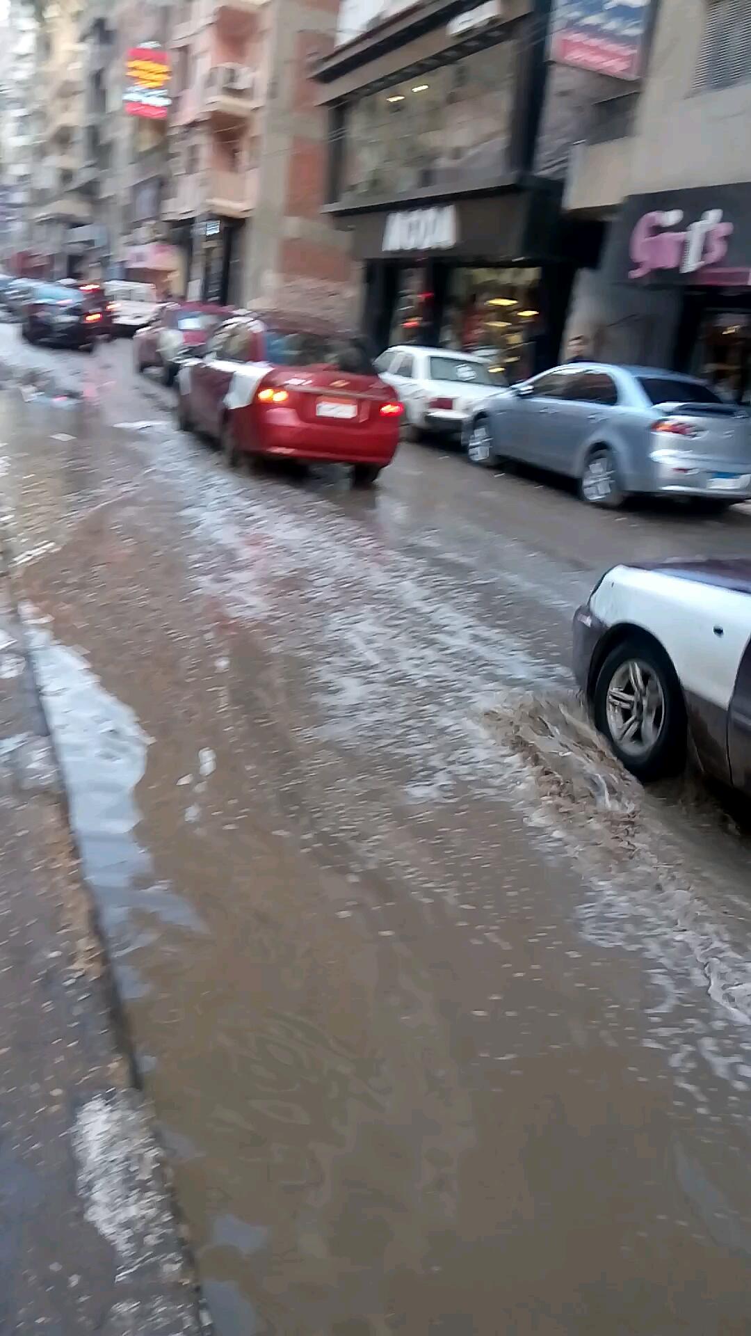 غرق شوارع الشرقية بسبب الأمطار (7)