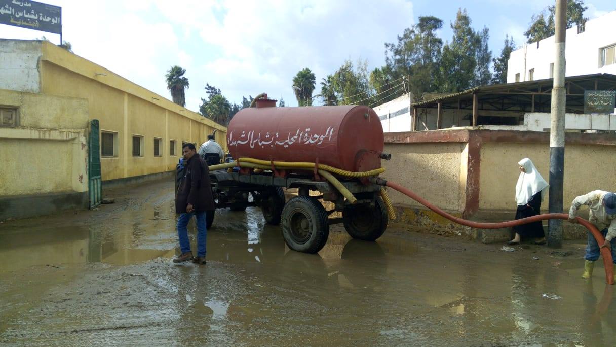 3- رفع مياه الامطار بقرى دسوق