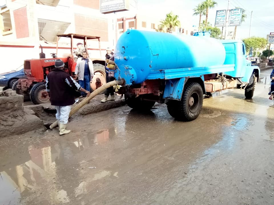 4- شفط مياه الأمطار من الشوارع