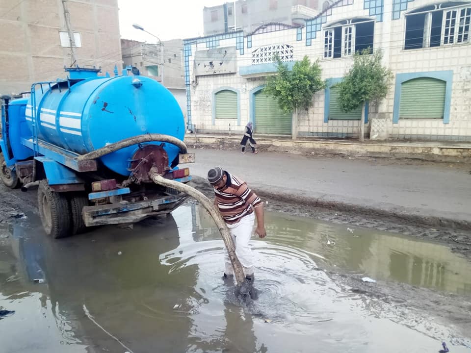 1- رفع مياه الامطار من الشوارع