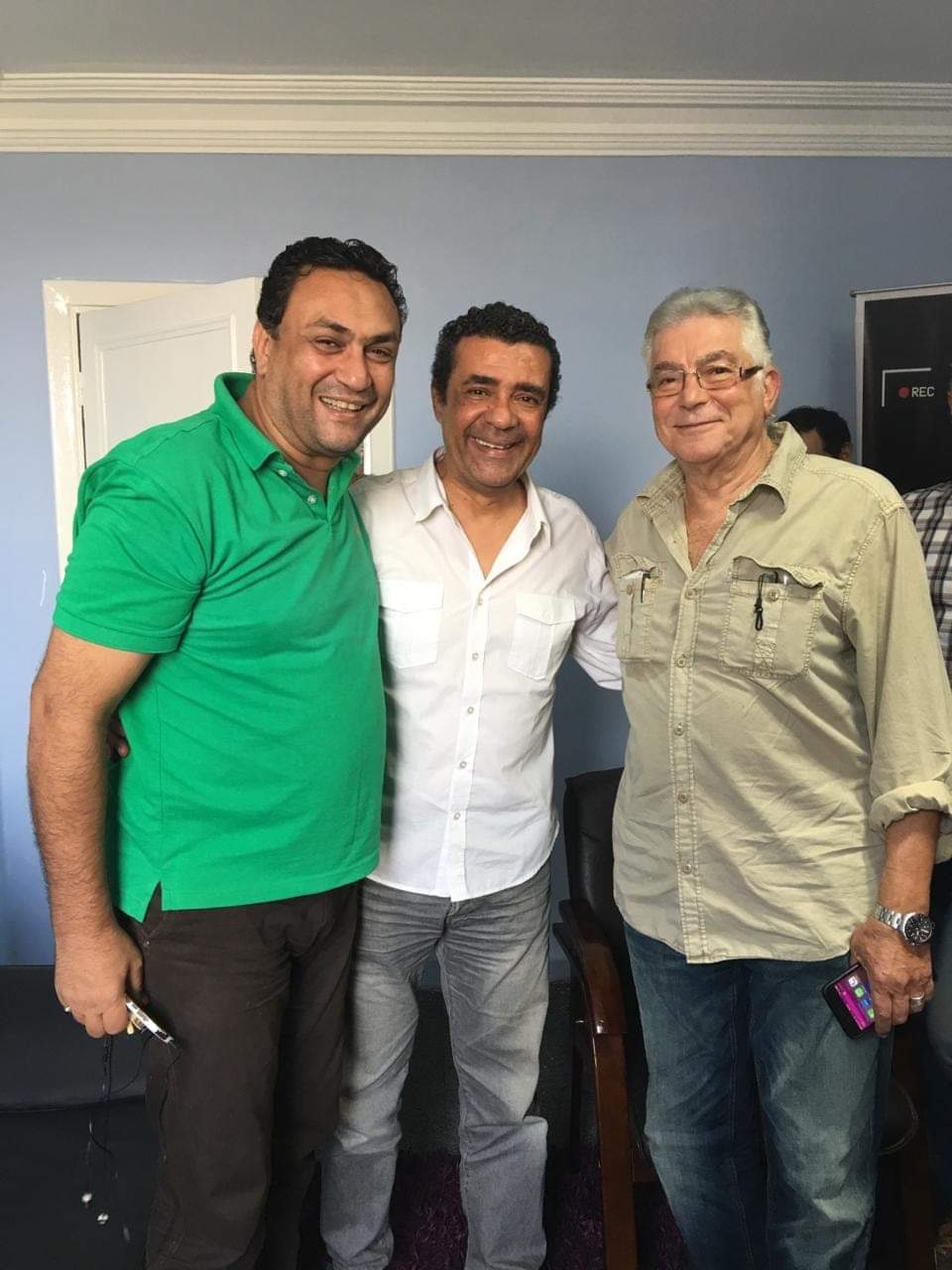 محمود قابيل مع شريف خير الله والمؤلف مصطفى سالم