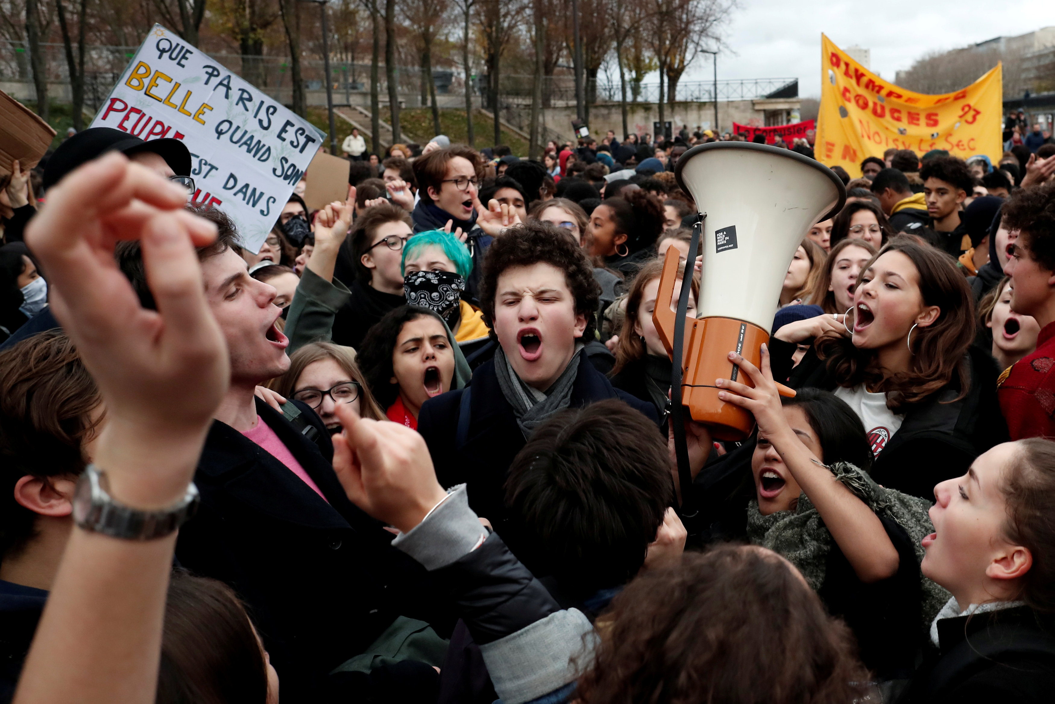 2018-12-07T125958Z_704889843_RC11685A6100_RTRMADP_3_FRANCE-PROTESTS-STUDENTS