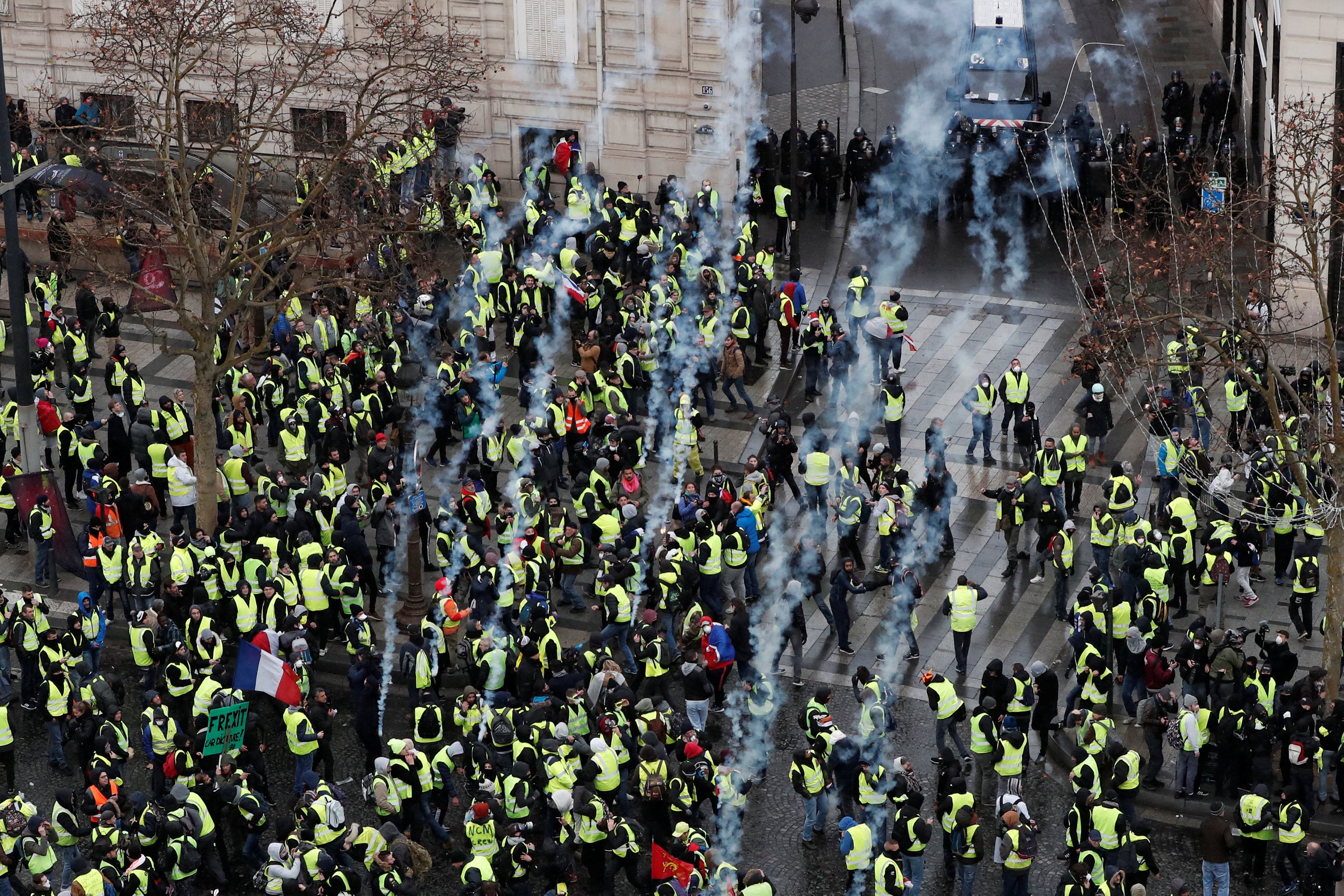 مظاهرات وسط باريس
