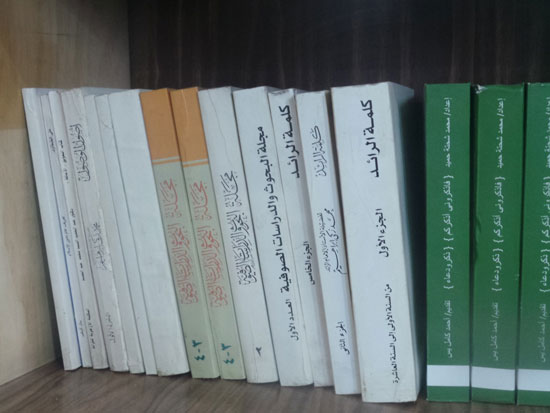 13-كتب-صوفية-داخل-المكتبة