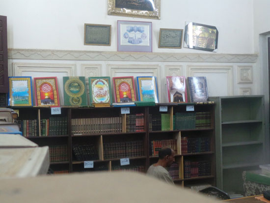 8-مكتبة-سيدى-عبد-الرحيم-القنائى