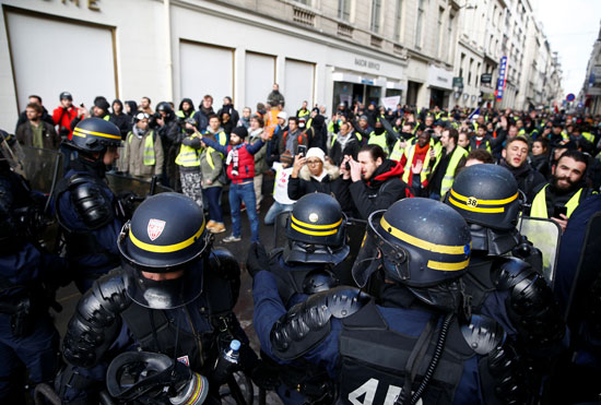مظاهرات-فرنسا-(29)