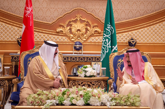 الملك-سلمان-فى-جلسة-مباحثات-مع-ملك-البحرين