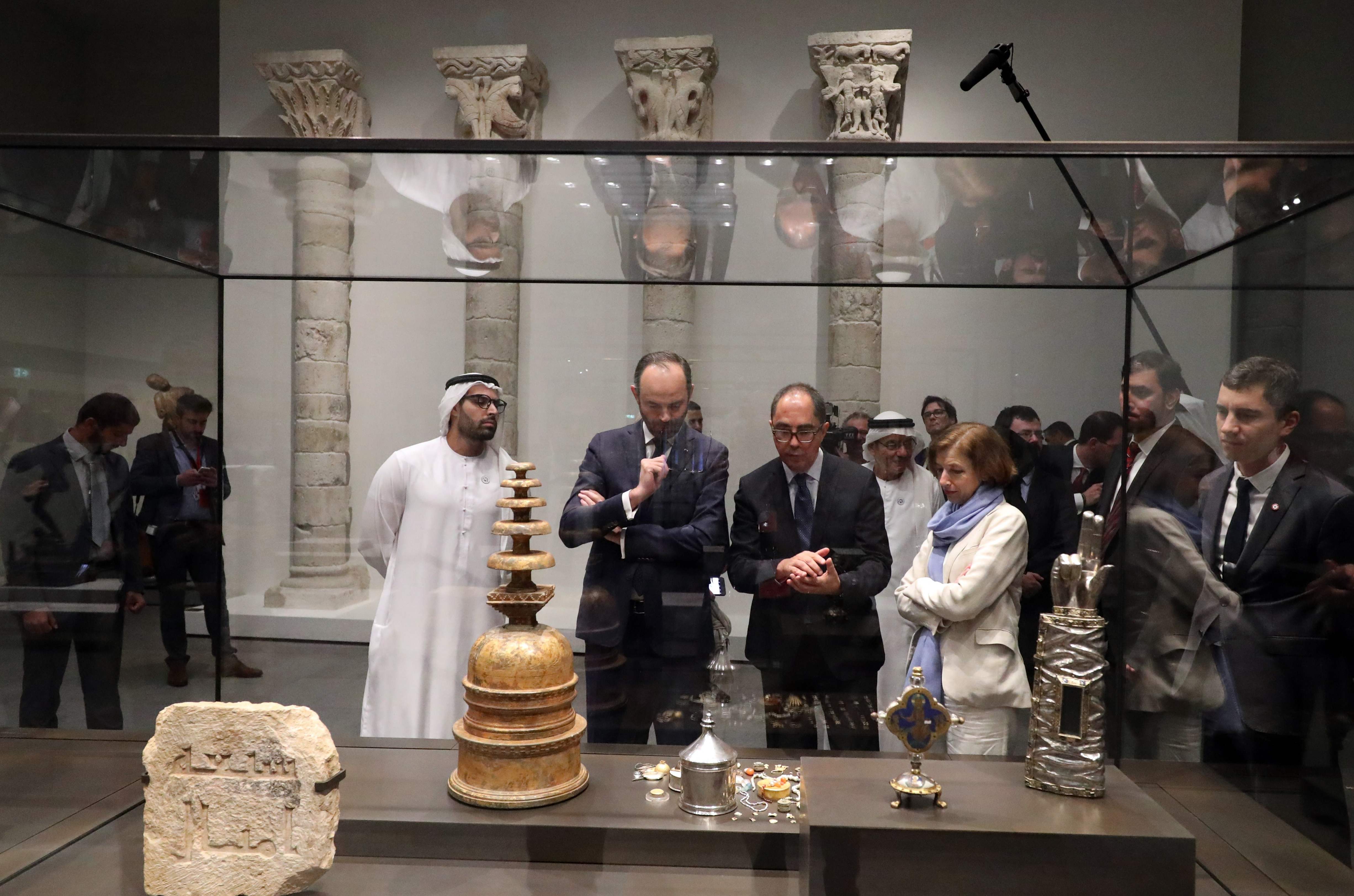 رئيس الوزراء الفرنسى فى متحف اللوفر أبوظبى