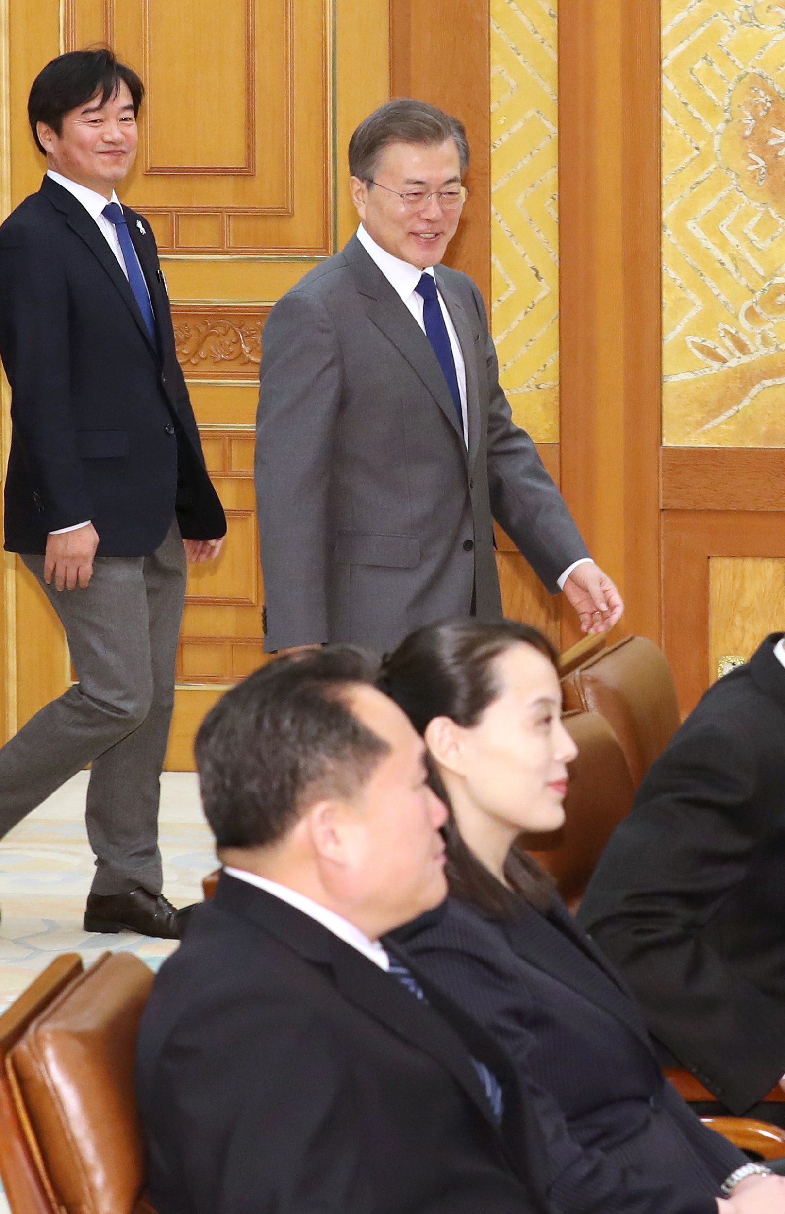 دخول رئيس كوريا الجنوبية لحضور اللقاء