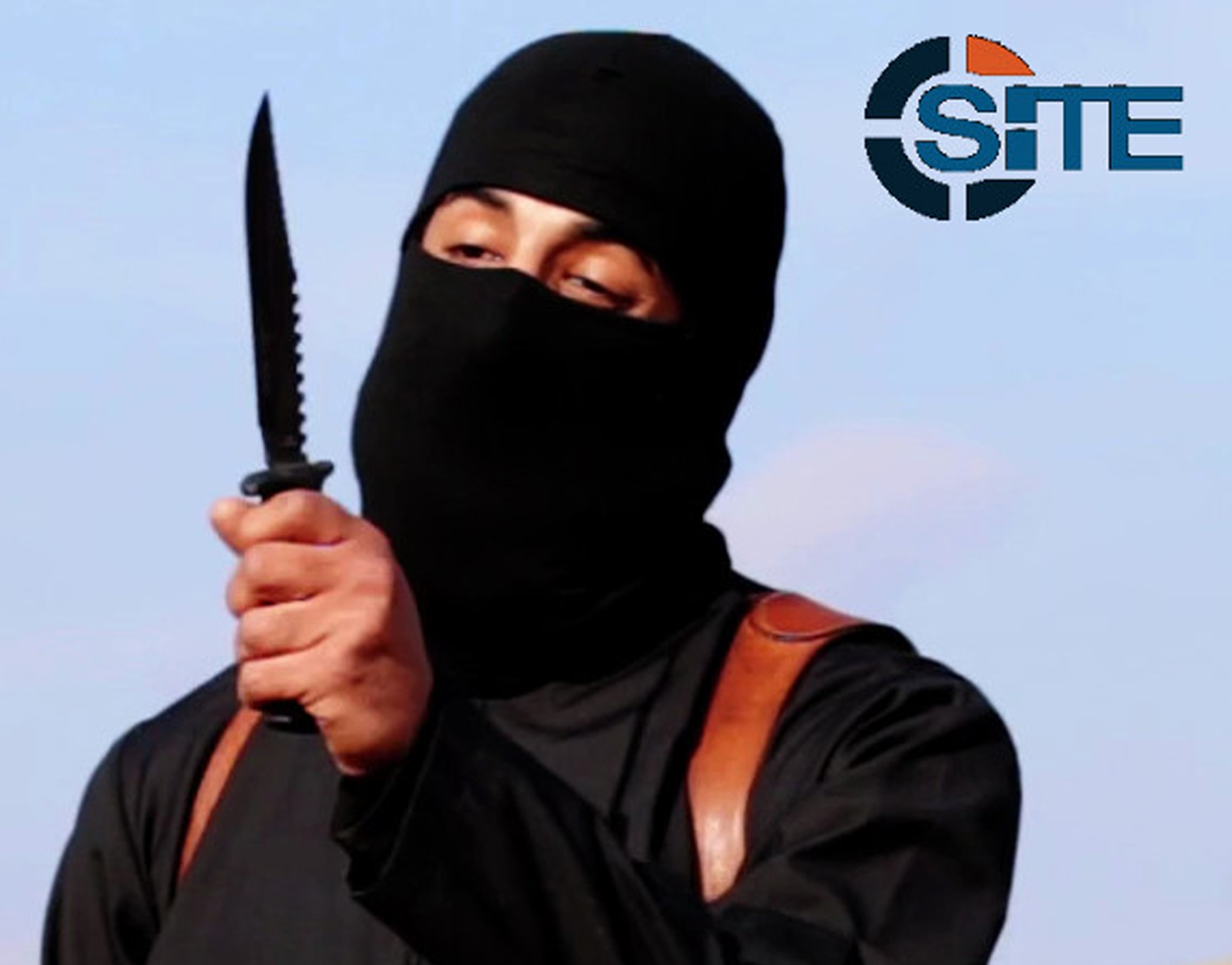 أحد عناصر "داعش" المخصصين لذبح الرهائن