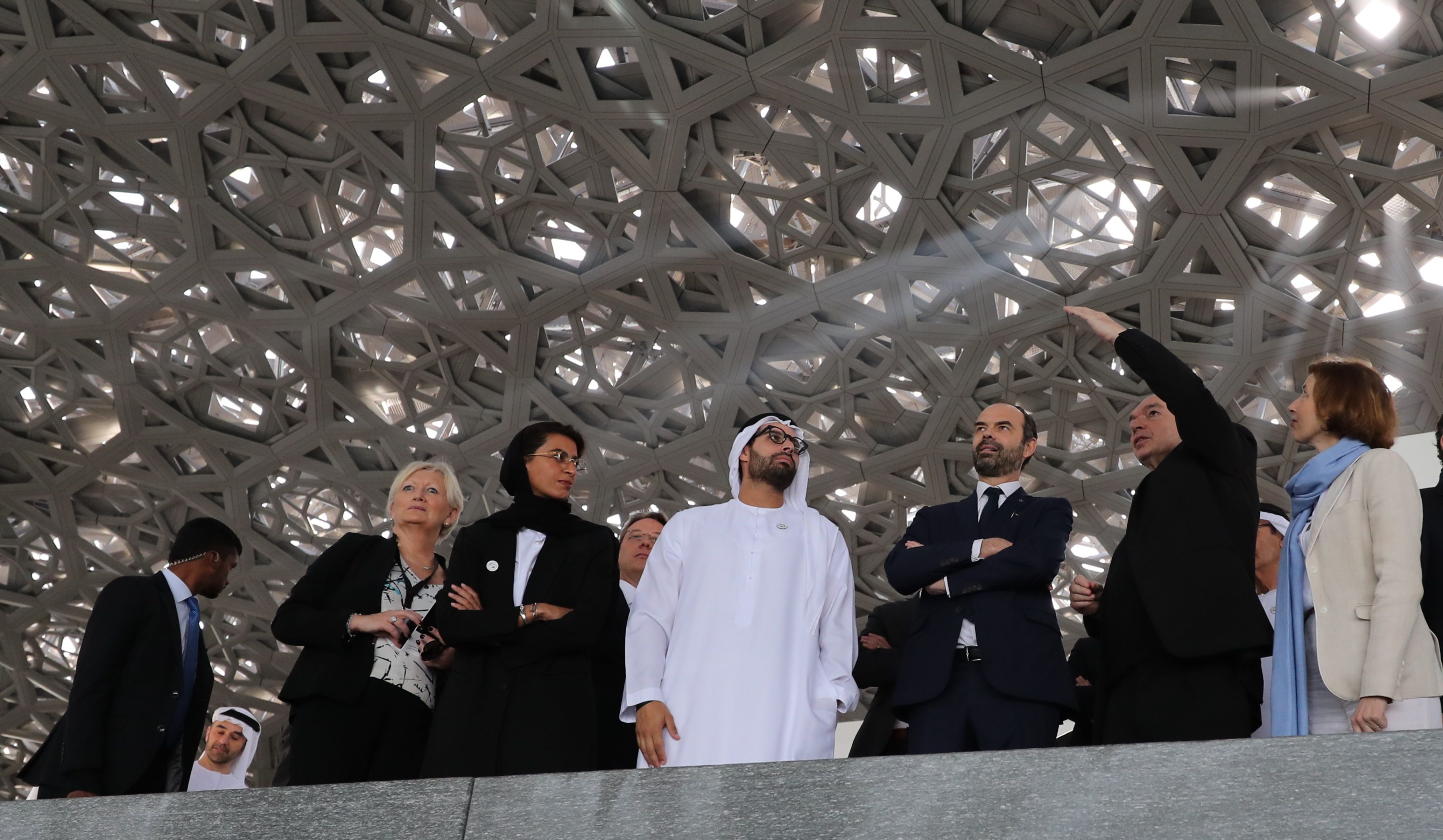 وصول استقبال رئيس الوزراء الفرنسى إدوارد فيليب إلى الإمارات