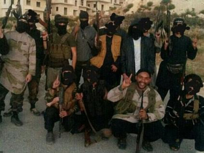 مجموعة من عناصر داعش ضمن خلية "البيتلز"