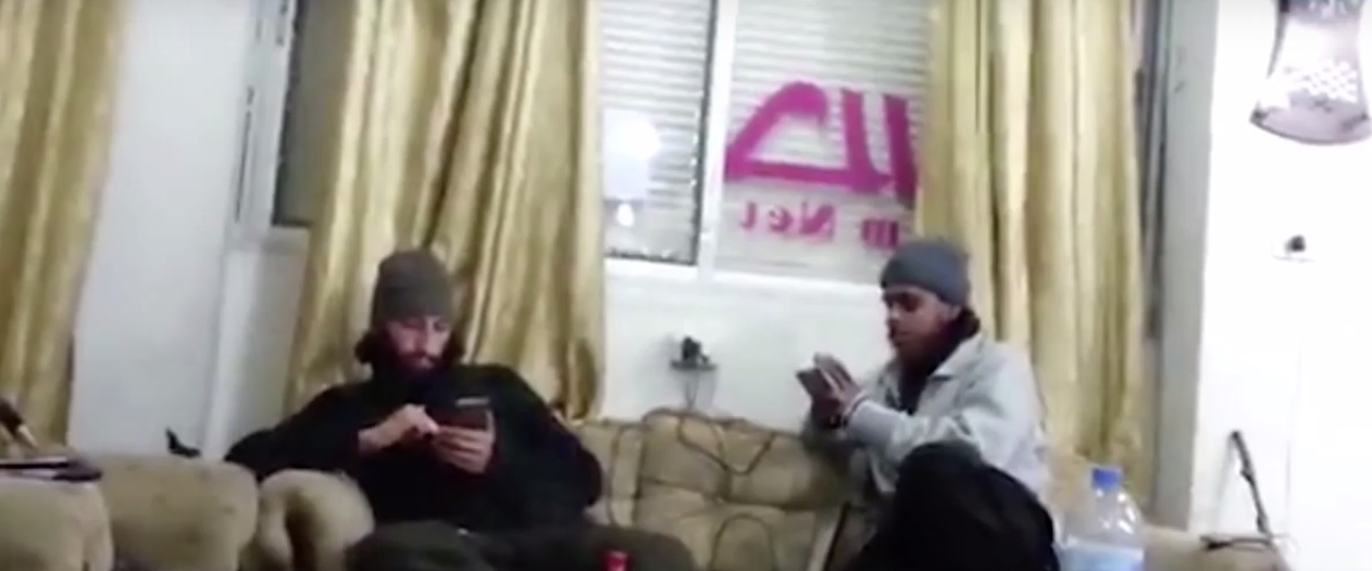 عضوا مجموعة "خنافس داعش" فى سوريا