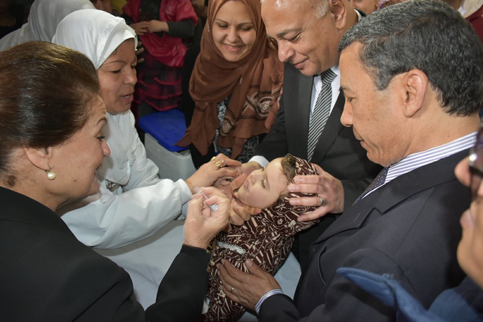 1 محافظ البحيرة تفتتح حملة تطعيم شلل الاطفال