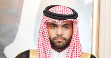 ملك البحرين يستقبل الشيخ سلطان بن سحيم