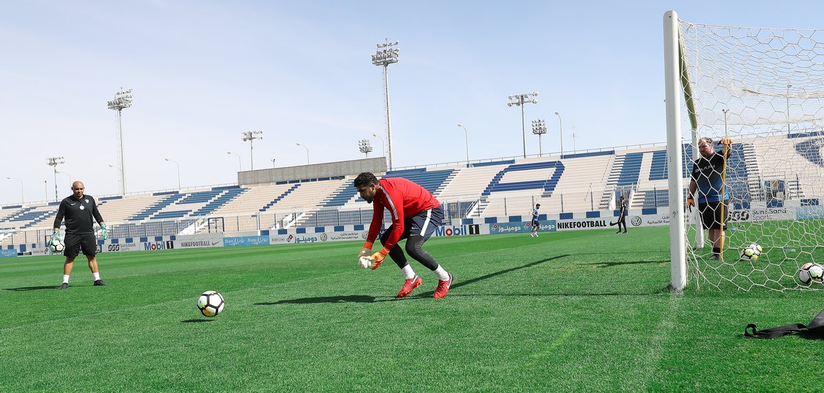 المعيوف فى تدريب الهلال السعودى