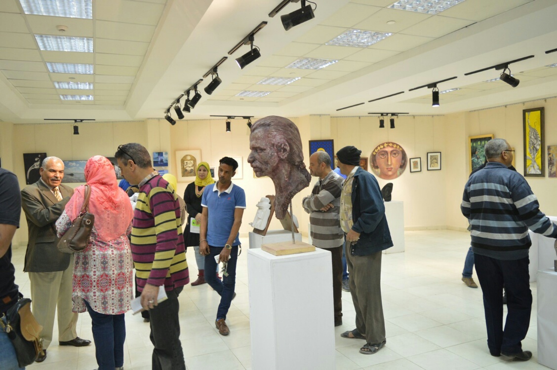إفتتاح معرض الأقصر عاصمة الثقافة العربية بعرض 77 عمل فني (3)