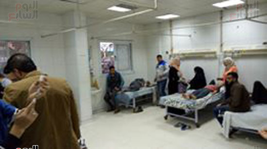 8--حالات-تسمم-تتلقى-الاسعافات-بمستشفى-كفر-الشيخ-العام