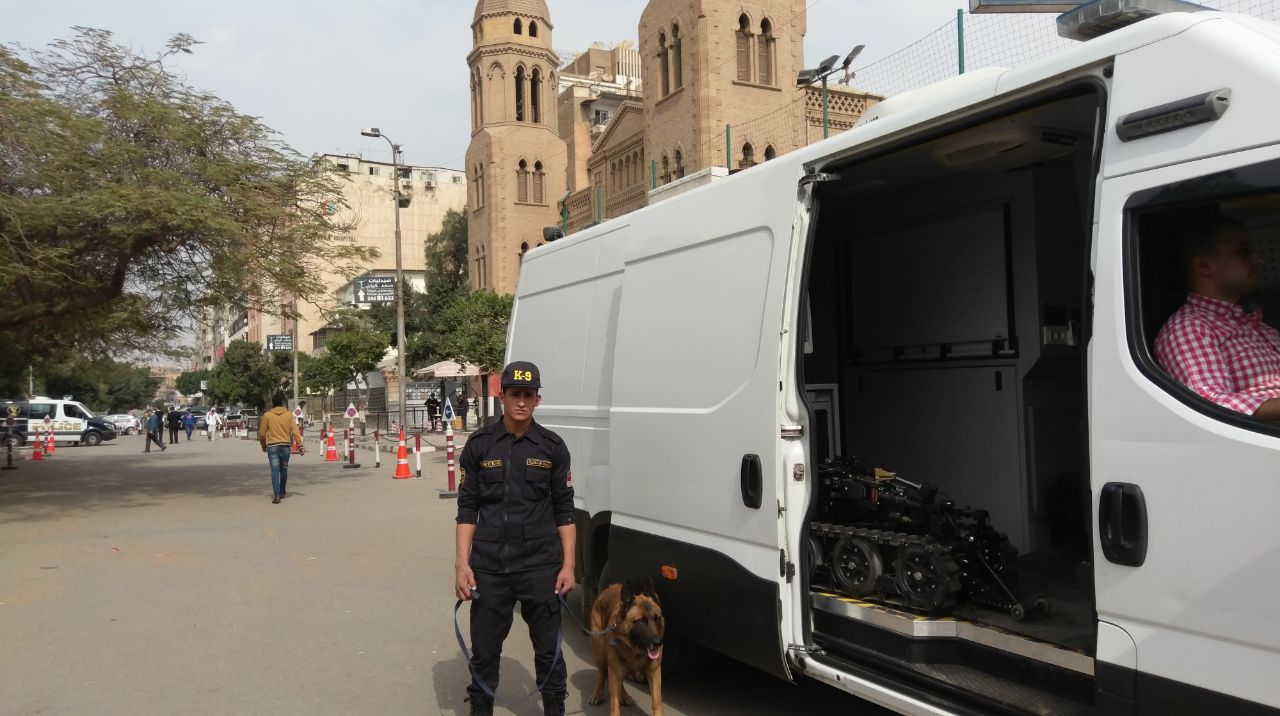 مدير أمن القاهرة يتفقد الأكمنة الحدودية والقوات بالشوارع والميادين (9)