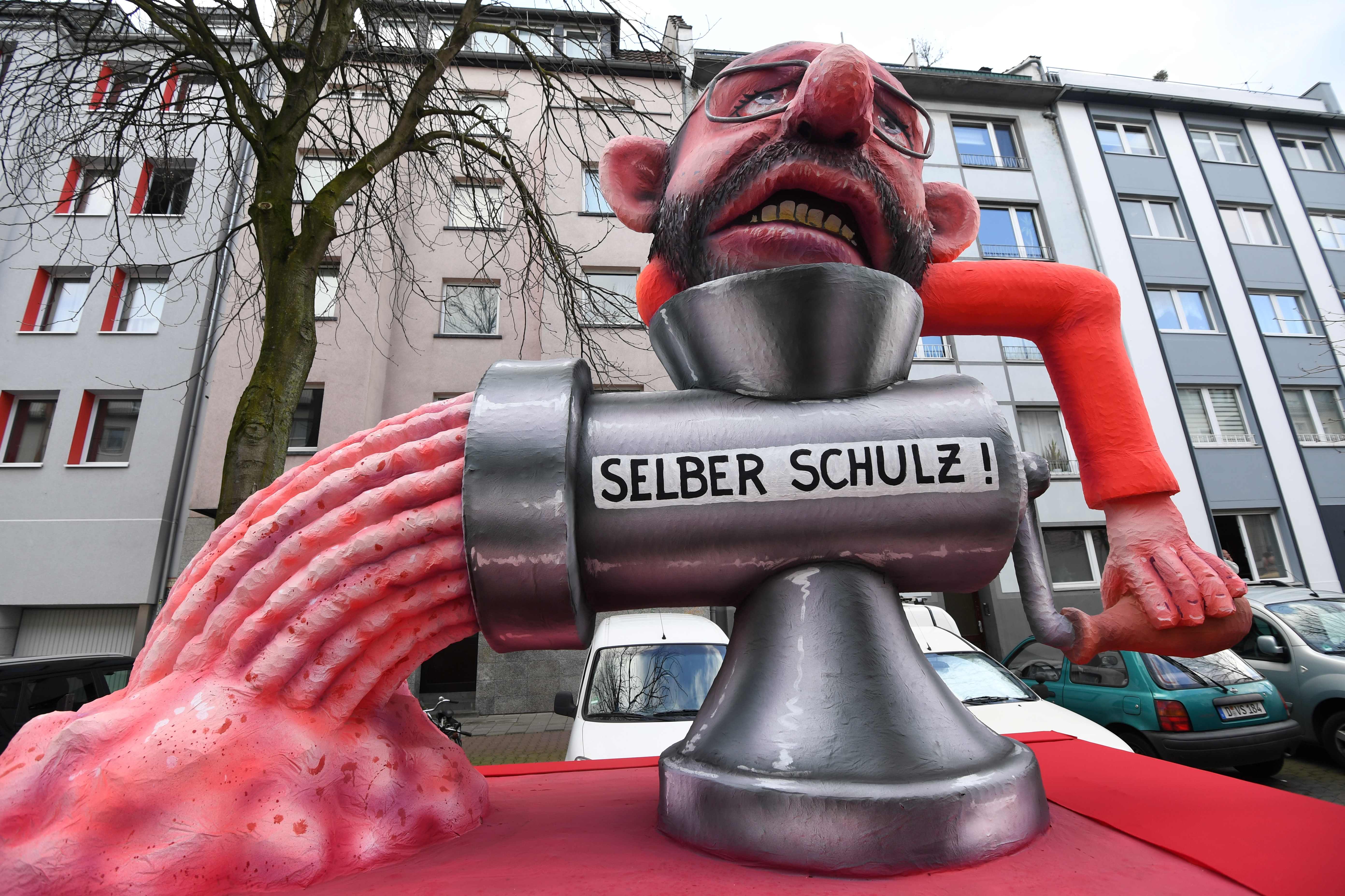 الألمان يسخرون من زعيم الحزب الديمقراطي الاشتراكي الألماني مارتن شولز