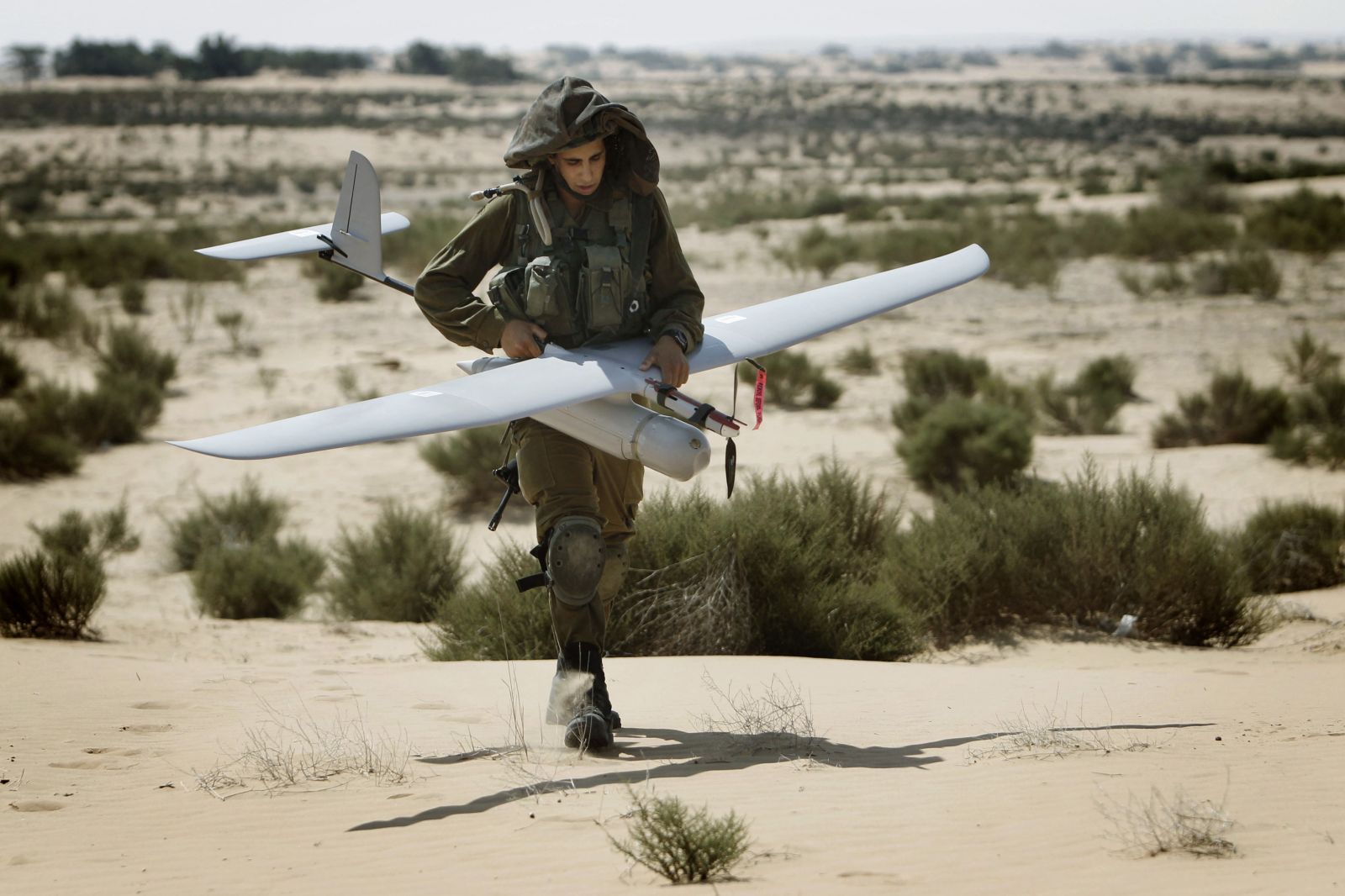 طائرة اسرائيلية بدون طيار تستخدم فى الرصد والتجسس