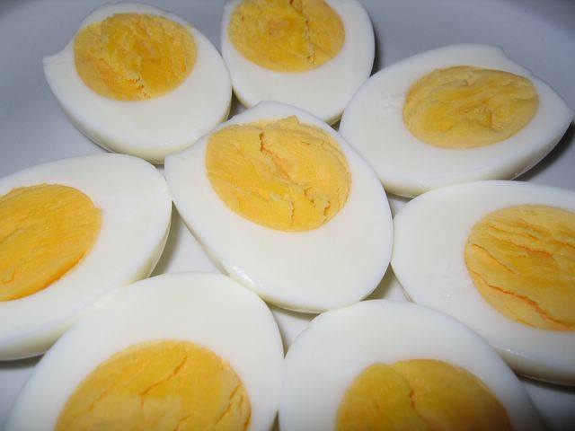بيض مسلوق
