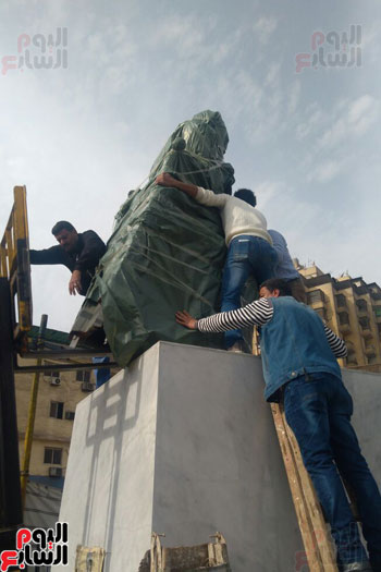 تمثال-محمد-عبد-الوهاب--(2)