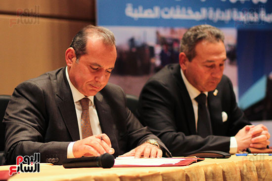 توقيع مذكرة تفاهم بشأن تأسيس شركة مساهمة مصرية لإدارة المخلفات (13)