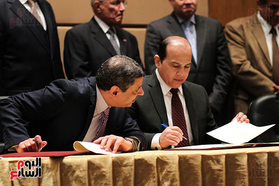 توقيع مذكرة تفاهم بشأن تأسيس شركة مساهمة مصرية لإدارة المخلفات (8)