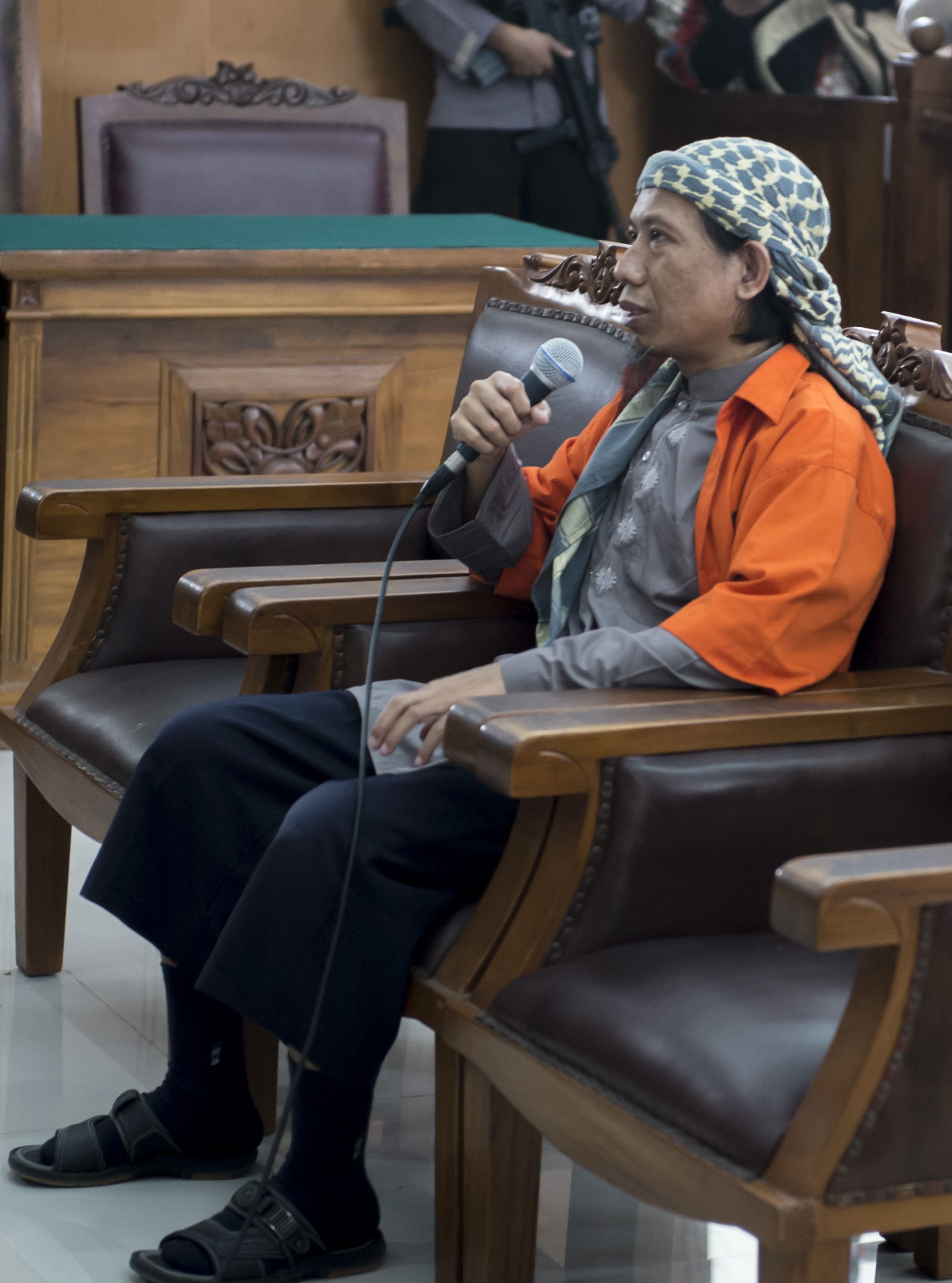 أمان عبد الرحمن يتحدث إلى هيئة المحكمة