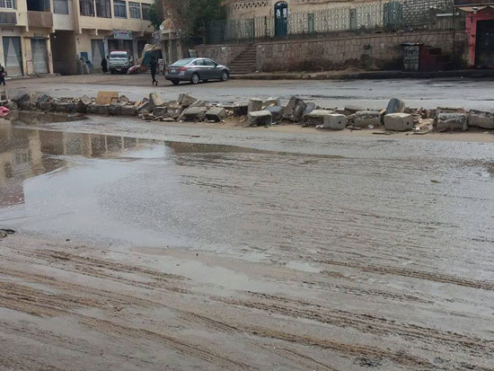 الأمطار بشوارع أسوان