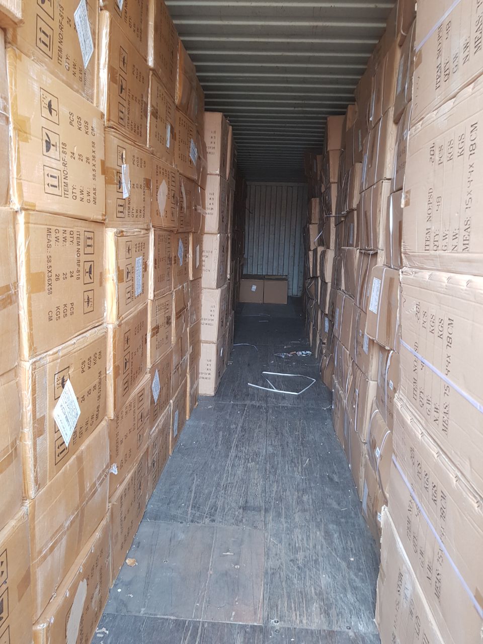 الرقابة الإدارية تحبط تهرب شركة عالمية من رسوم جمارك