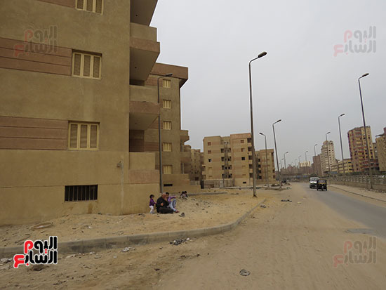 مشروع سكنى متكامل بشمال الجيزة تسكنه العناكب منذ 5 سنوات (3)