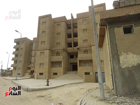 مشروع سكنى متكامل بشمال الجيزة تسكنه العناكب منذ 5 سنوات (1)