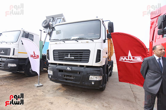 العصار وعدد من الوزراء يفتتحون خط إنتاج الشاحنات ماز بشركة حلوان للآلات  (34)