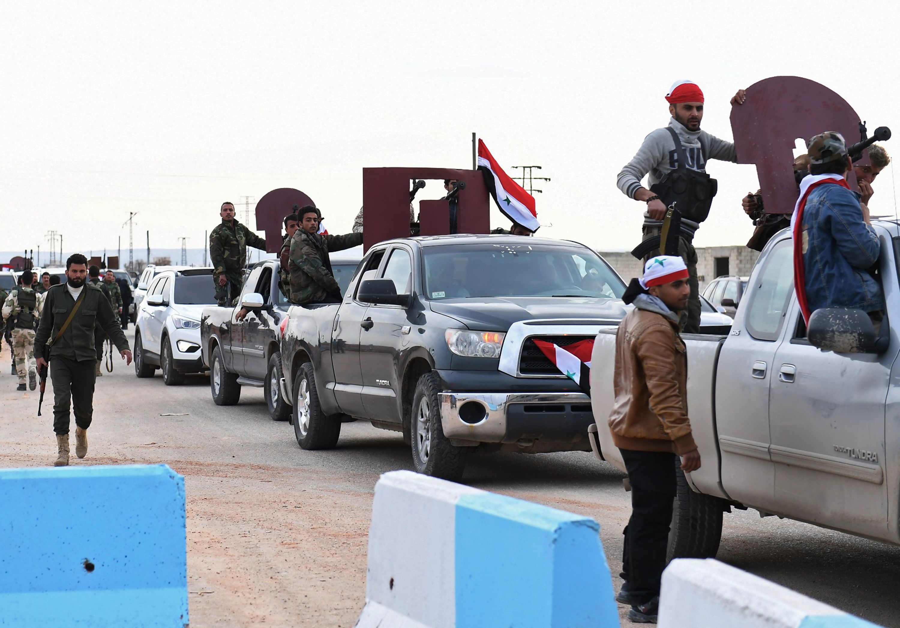 القوات السورية فى طريقها إلى عفرين