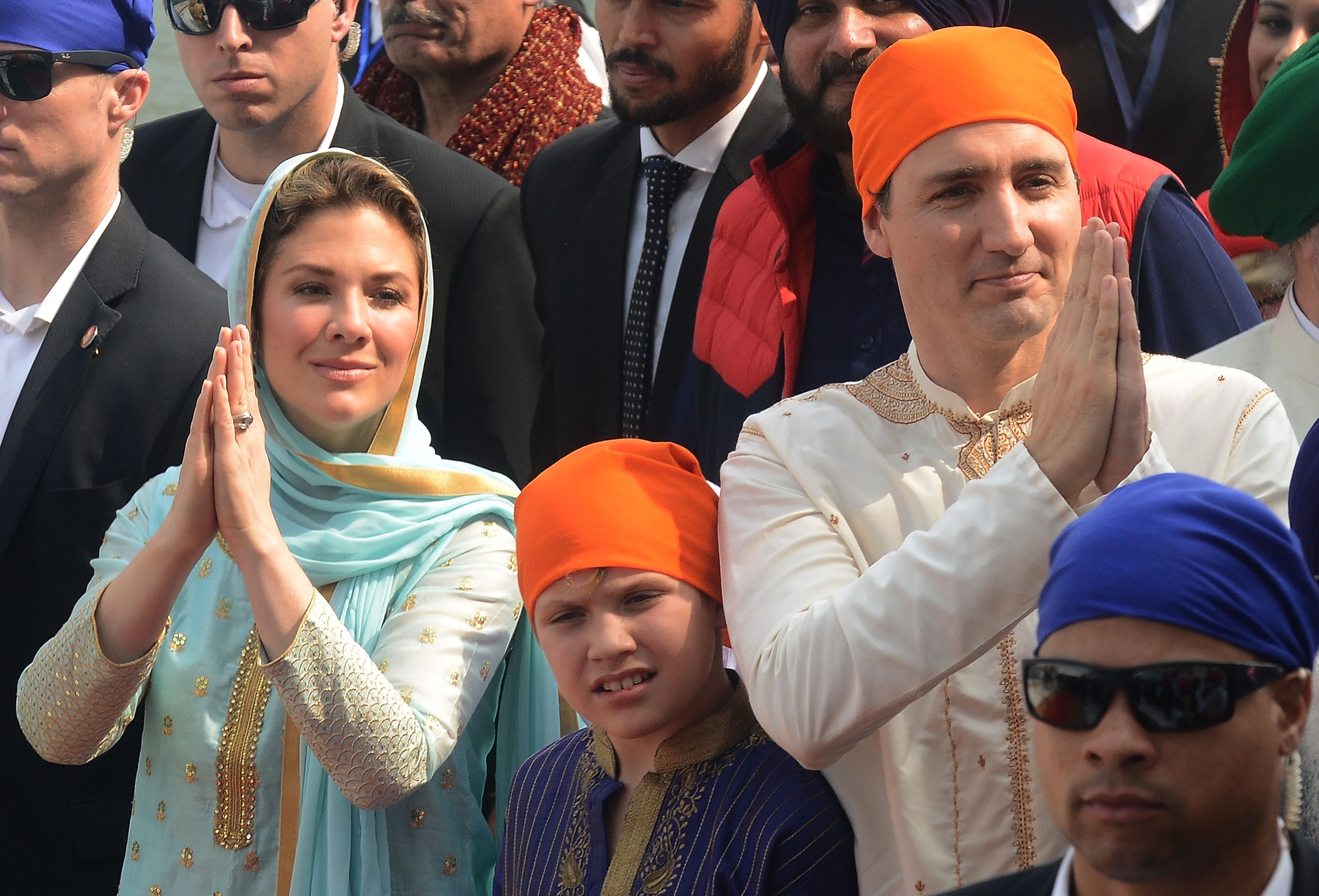 رئيس وزراء كندا مع اسرته فى الهند