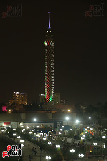 علم الكويت على برج القاهرة 