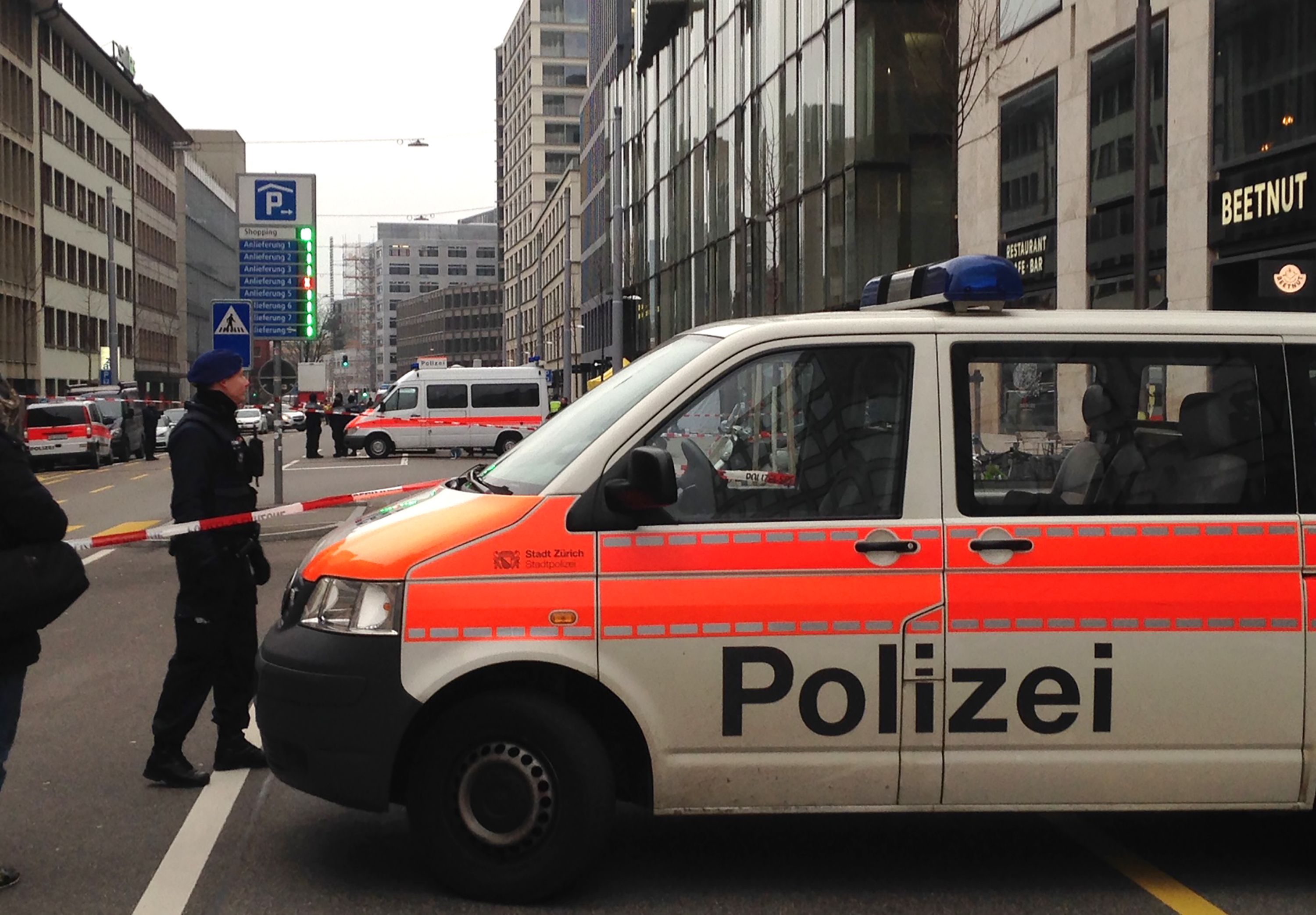 إجراءات أمنية مشددة بعد مقتل شخصين فى إطلاق نار بسويسرا