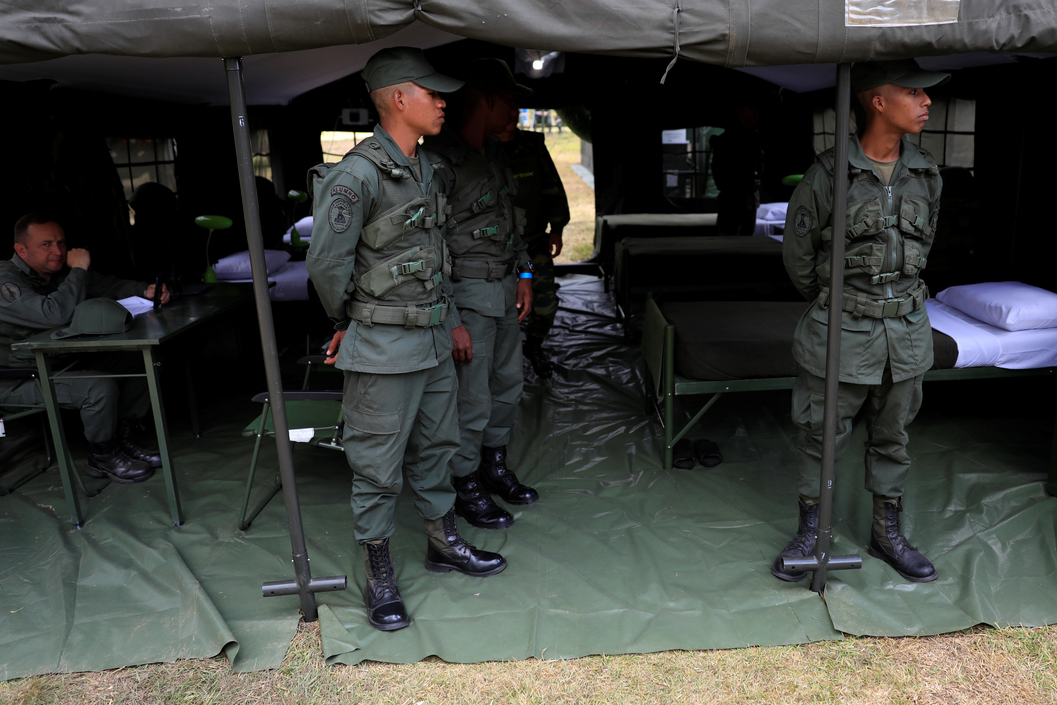 الجيش الفنزويلى خلال تدريبات عسكرية
