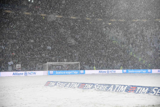 تأجيل مباراة يوفنتوس وأتالانتا بسبب الثلوج  (17)