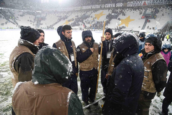 تأجيل مباراة يوفنتوس وأتالانتا بسبب الثلوج  (34)