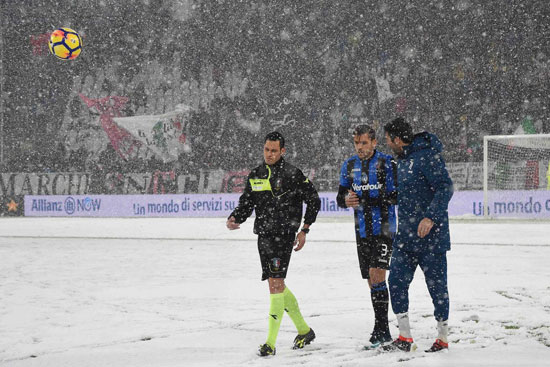 تأجيل مباراة يوفنتوس وأتالانتا بسبب الثلوج  (27)