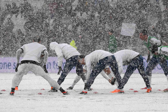 تأجيل مباراة يوفنتوس وأتالانتا بسبب الثلوج  (11)