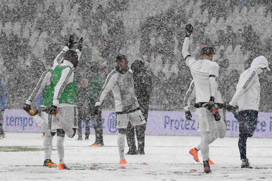 تأجيل مباراة يوفنتوس وأتالانتا بسبب الثلوج  (10)